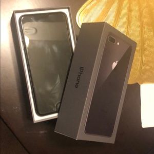 Black IPhone 8 plus